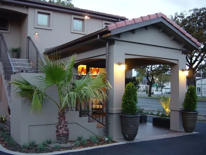 Terra Vive Suites & Apartments - Image 1