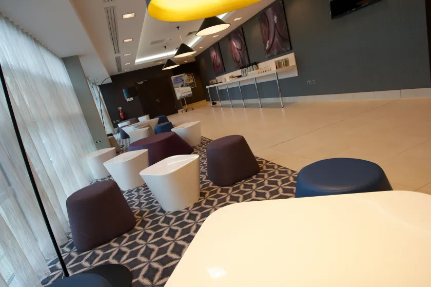 Holiday Inn Southend by IHG - Lobby
