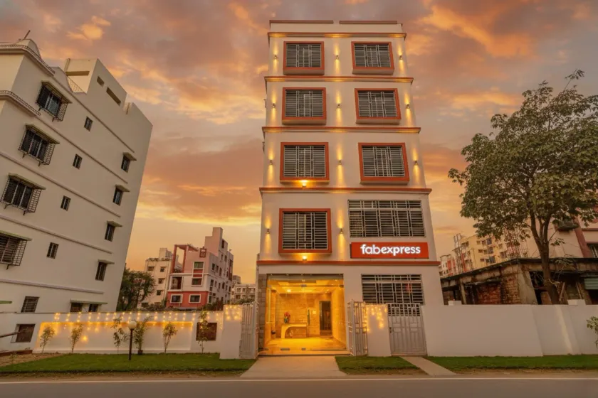 FabHotel Step Inn - Image 1