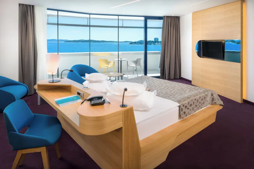 Hotel Olympia Sky - Image 1
