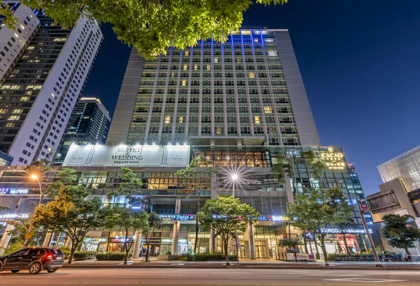 Haeundae Centum Hotel - Image 1