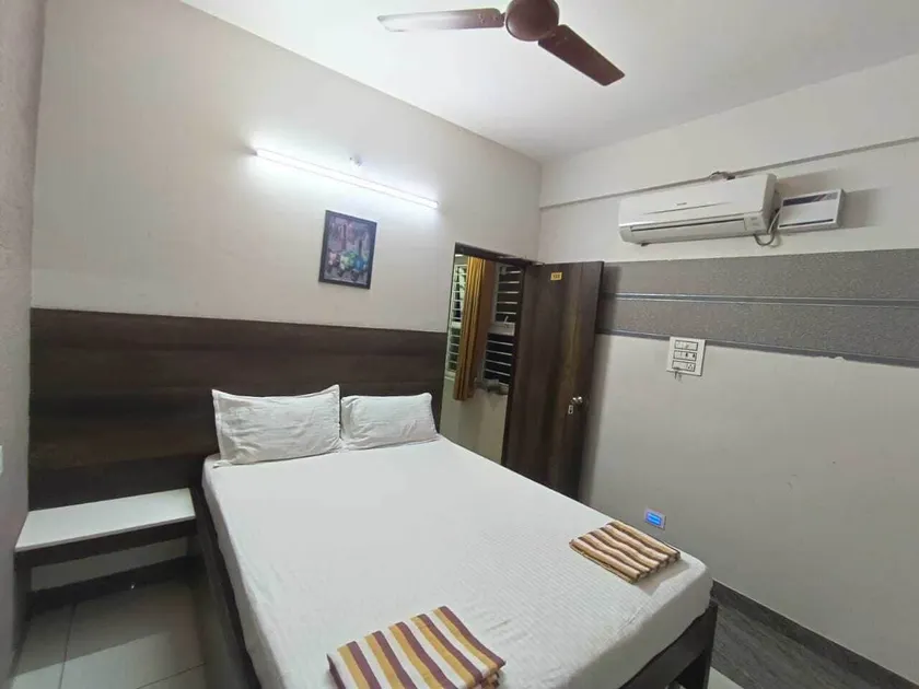Sri Renga Inn - Chambre