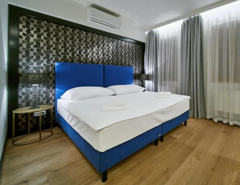 Antik Hotel Prague - Image 1