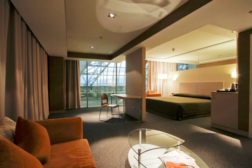 Miracle Transit Hotel - Image 1