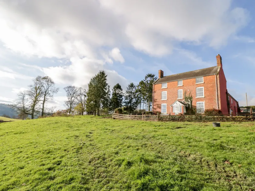Squires Rest - Image 1