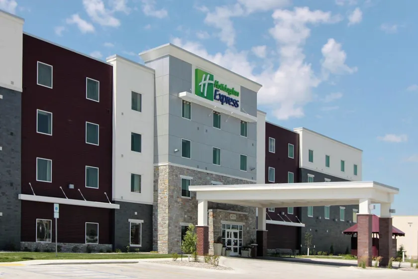 Holiday Inn Express Fargo SW I94 Medical Center by IHG - Image 1