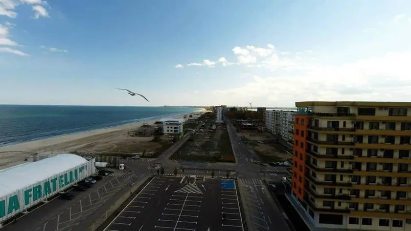 Belle Sea View Apartment Mamaia - Image 1