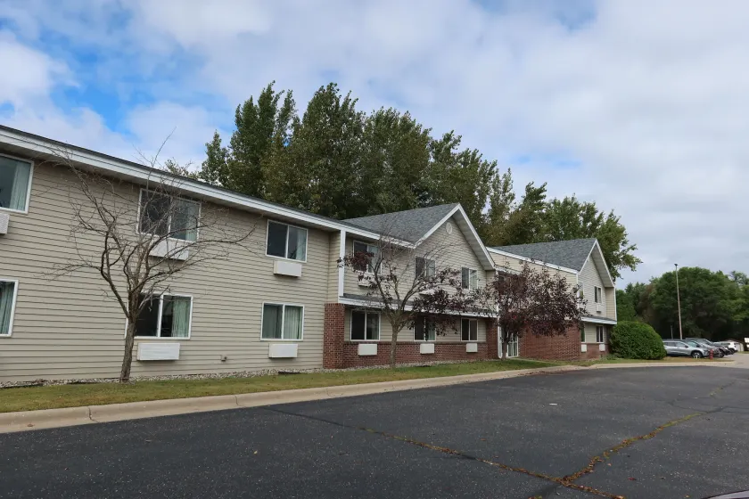 Americas Best Value Inn - Image 1