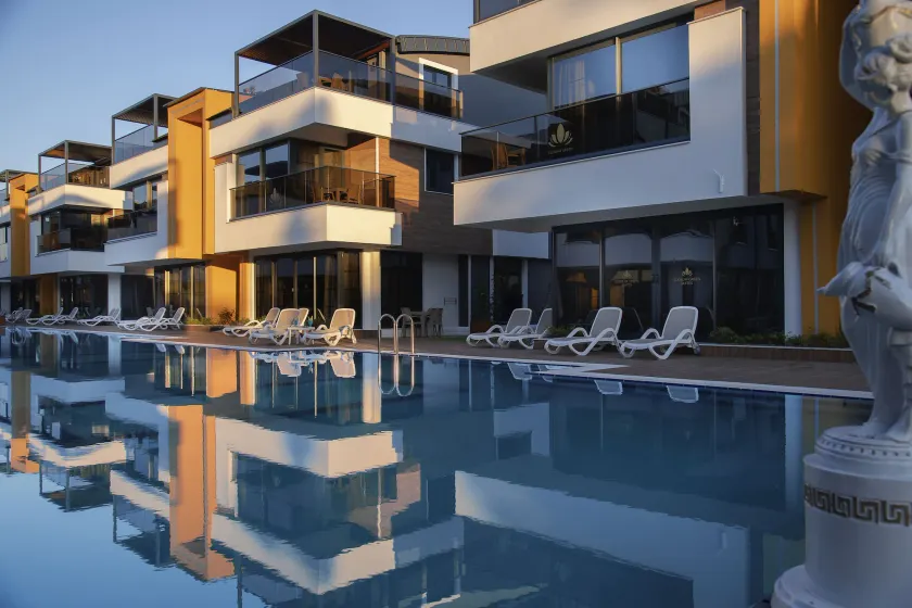 Elysium Green Suites - Image 1