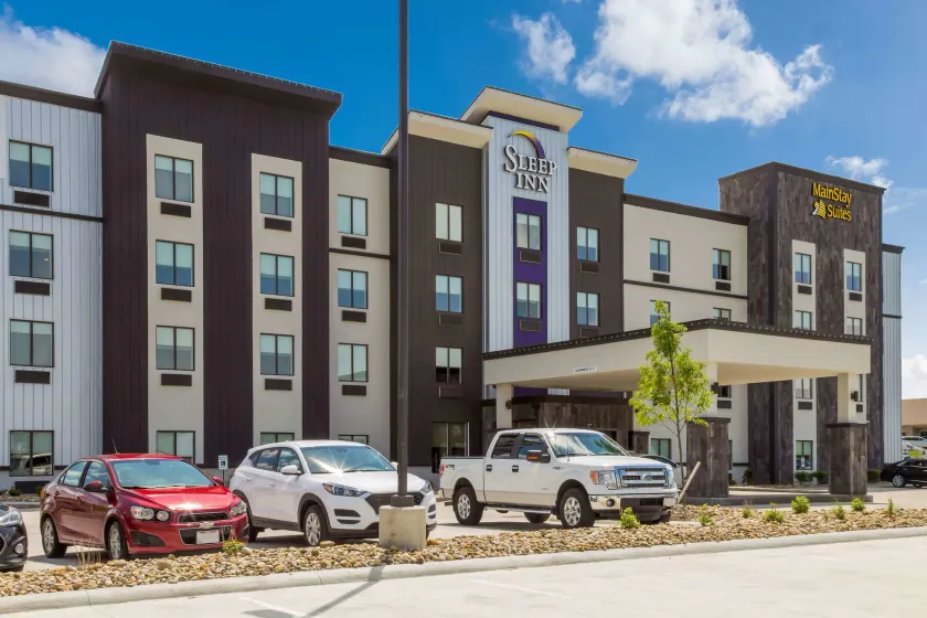 Sleep Inn Logan Ohio-Hocking Hills - Image 1