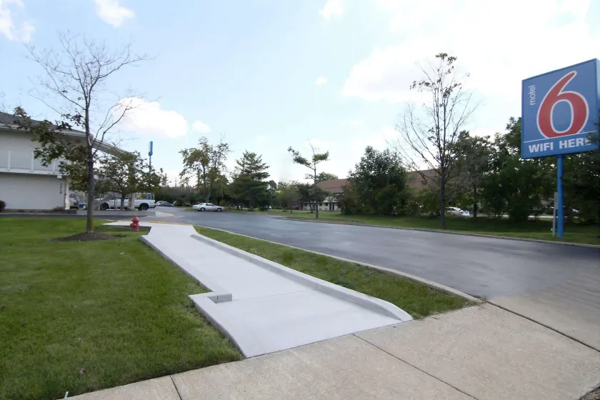 Motel 6-Middleburg Heights, OH - Cleveland - Image 1