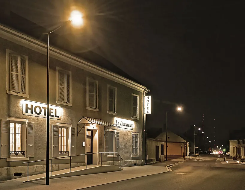 Hôtel Le Dormeux - Image 1