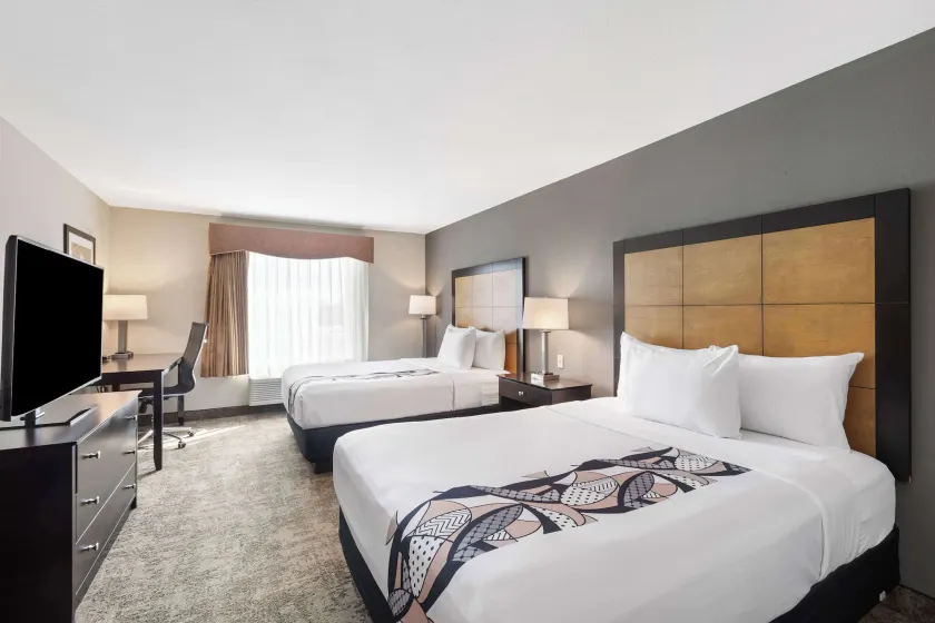 Best Western Inn & Suites - Midway Airport - Image 1