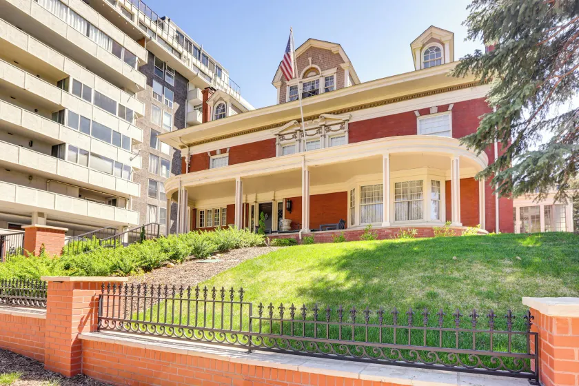 Historic French Consulate! Cap Hill Area, Walkable - Image 1