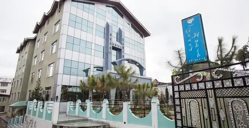 Hotel Grand Habib - Image 1