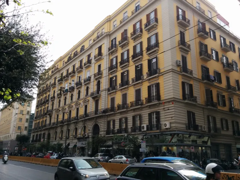Be Italian Flat Bovio - Image 1