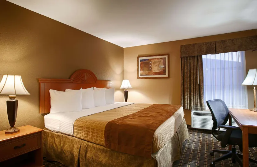 Best Western Zachary Inn - Image 1