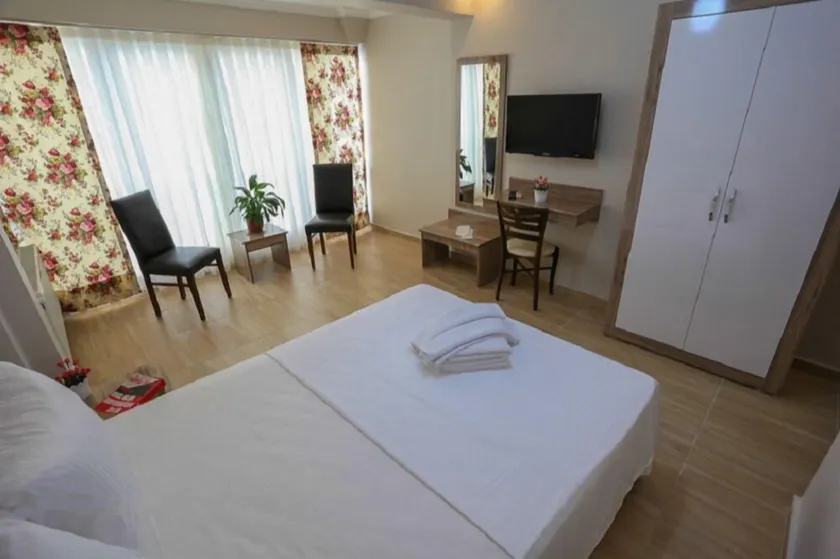 Alihan Hotel - Image 1