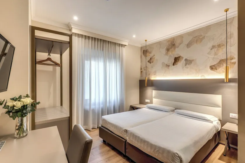 Flower Garden Hotel - Image 1