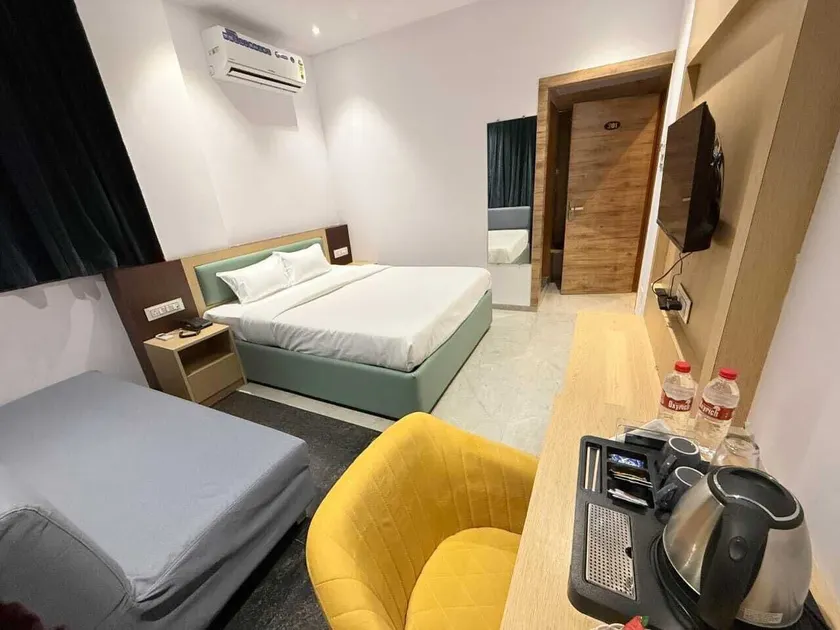 Hotel Grand Soma - Image 1