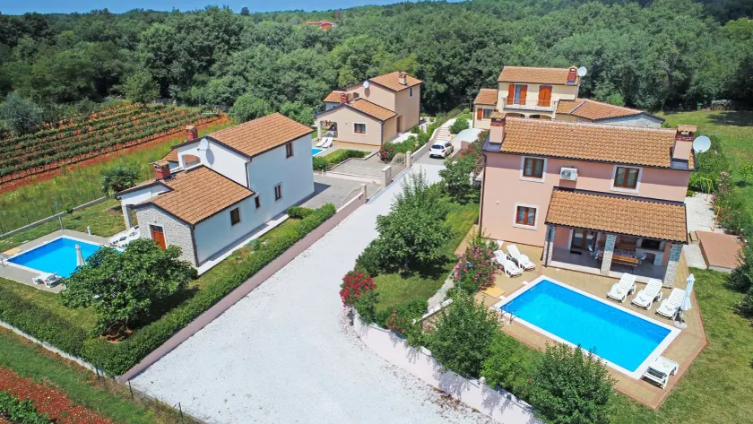 Villa 377 - Image 1