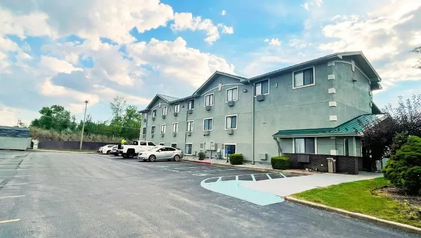 Hotel Fort Wayne North - Coliseum - Image 1