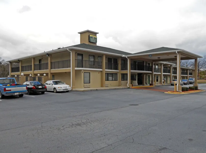 America's Best Inn & Suites - Decatur - Image 1