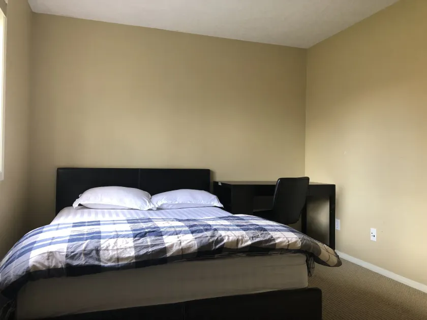 Starting Point Family House - Camera