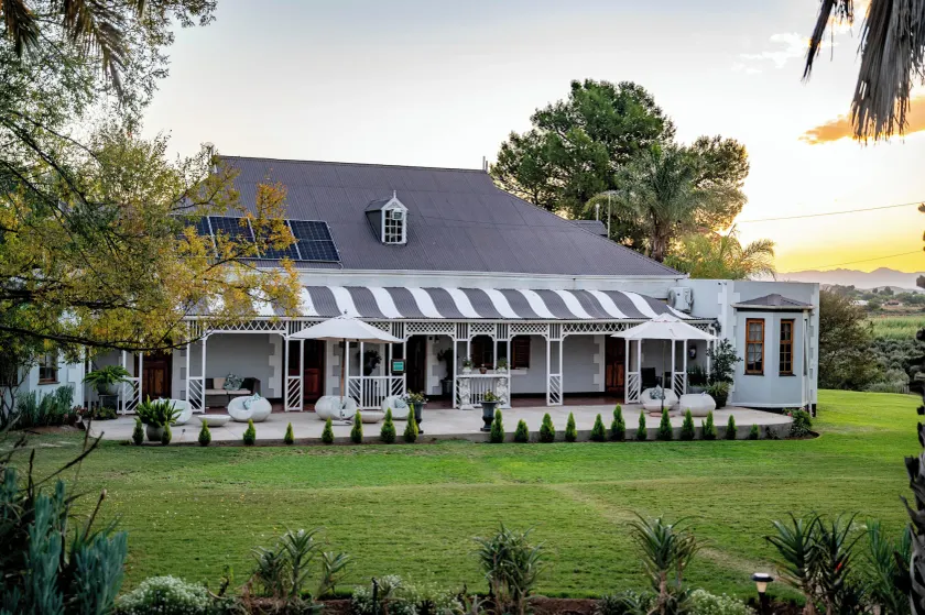 De Denne Country Guest House - Image 1
