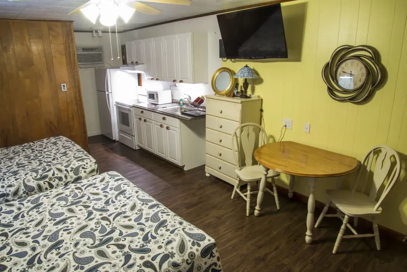 Fairway Overnight & Extended Stay - Image 1