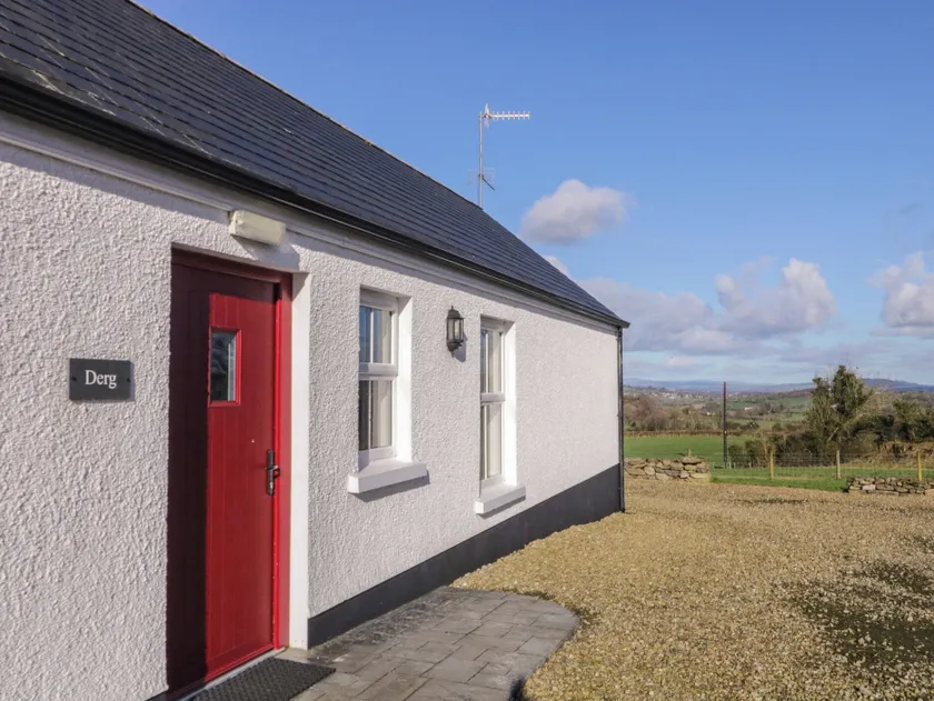 Derg Cottage - Image 1