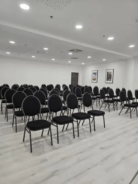 Hotel Academia - Image 1