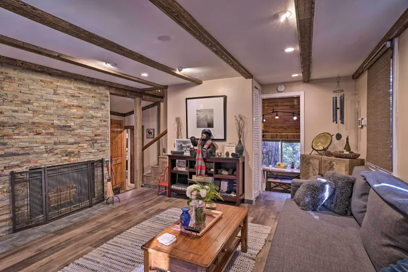 Cozy, Pet-friendly Mtn Cabin: 1 Mi to Lake Gregory - Image 1