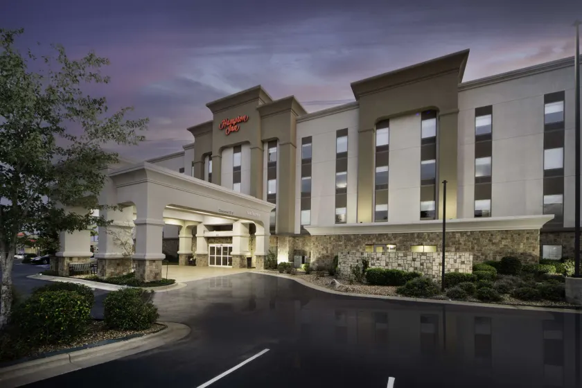 Hampton Inn Bryant - Image 1