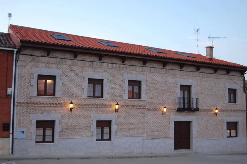 La Casona de Doña Petra - Image 1