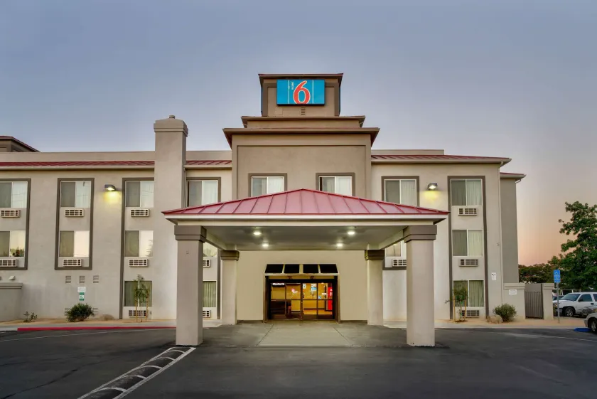 Motel 6-Hesperia, CA - West Main Street I-15 - Image 1