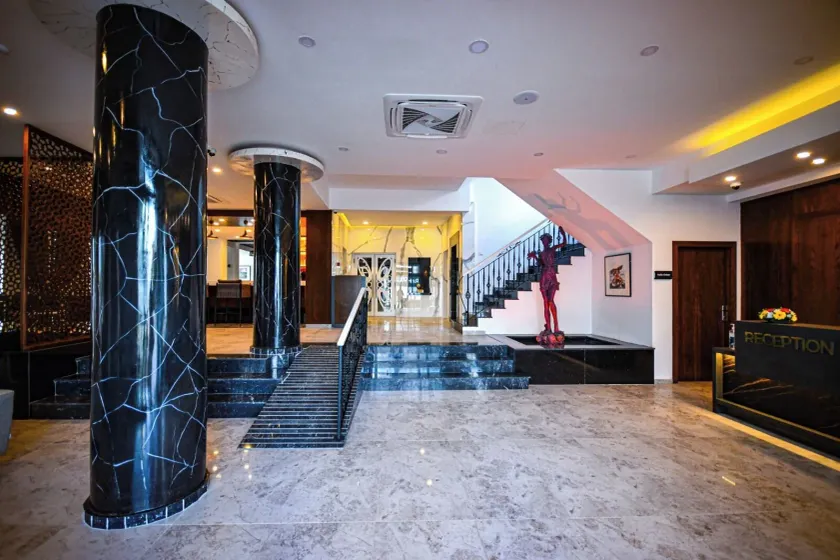 Dorana Hotel - Lobby