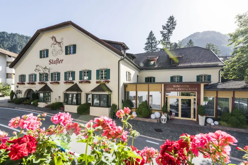 Romantik Hotel & Restaurant Stafler - Image 1