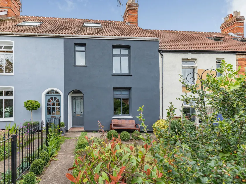 7 Severn Terrace - Image 1