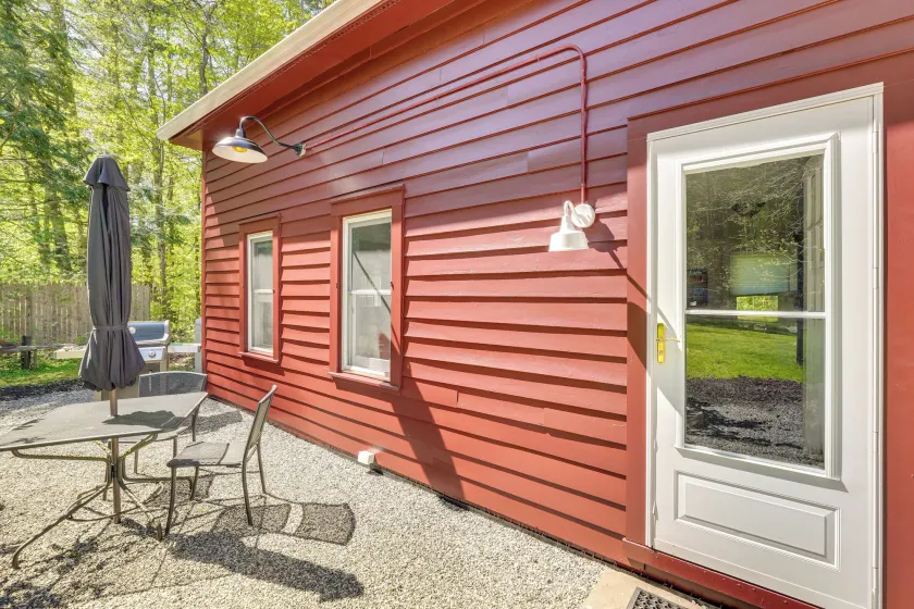 Updated/Pet-Friendly Cabin By Hikes and Woodstock! - Image 1
