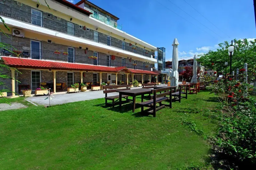 Sun Studios Pieria - Image 1