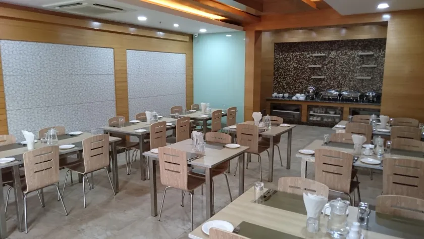 Rosewood International Hotel - Image 1
