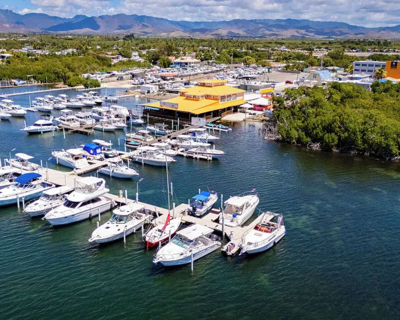 Hotel Vista Bahia & Marina - Image 1
