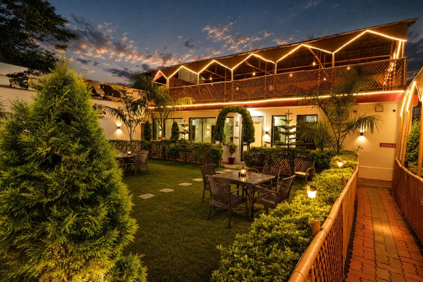 Hotel Happy Forest Inn - Image 1