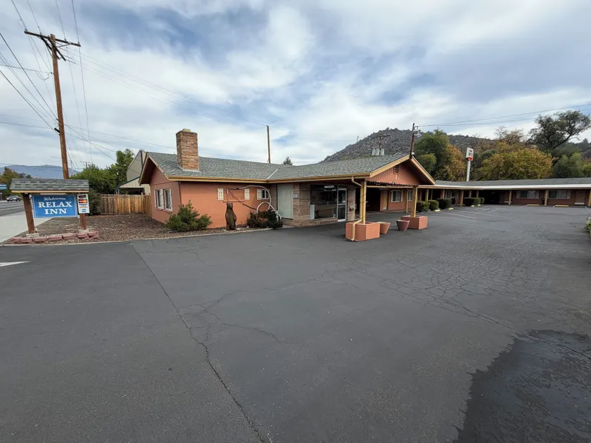 Relax Inn Yreka - Image 1
