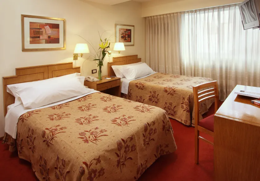Wilton Hotel - Image 1