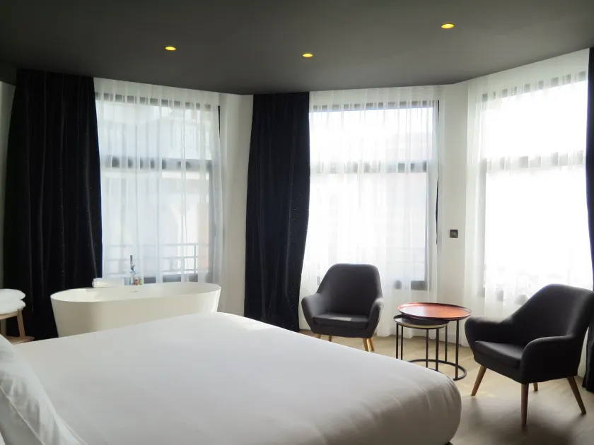 Hotel Tayko Bilbao - Image 1