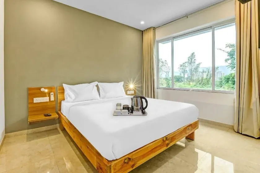The Moon Hotel Panvel - Room