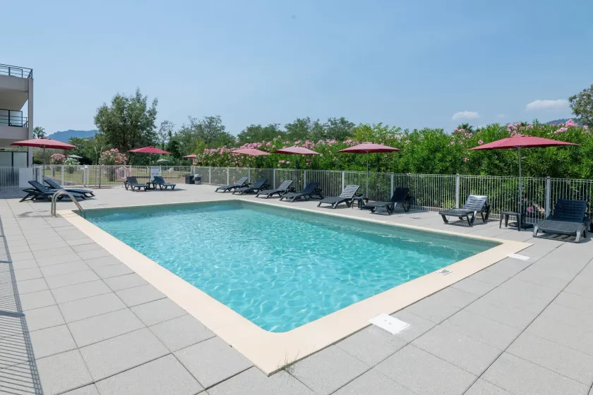 Comfort Aparthotel Cannes Mandelieu - Image 1