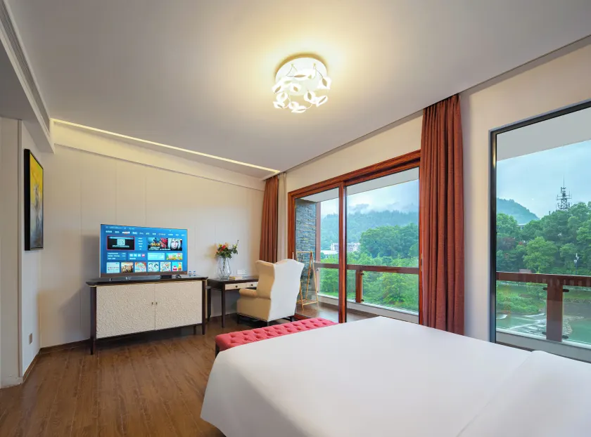 Leading Men Hotel - Image 1